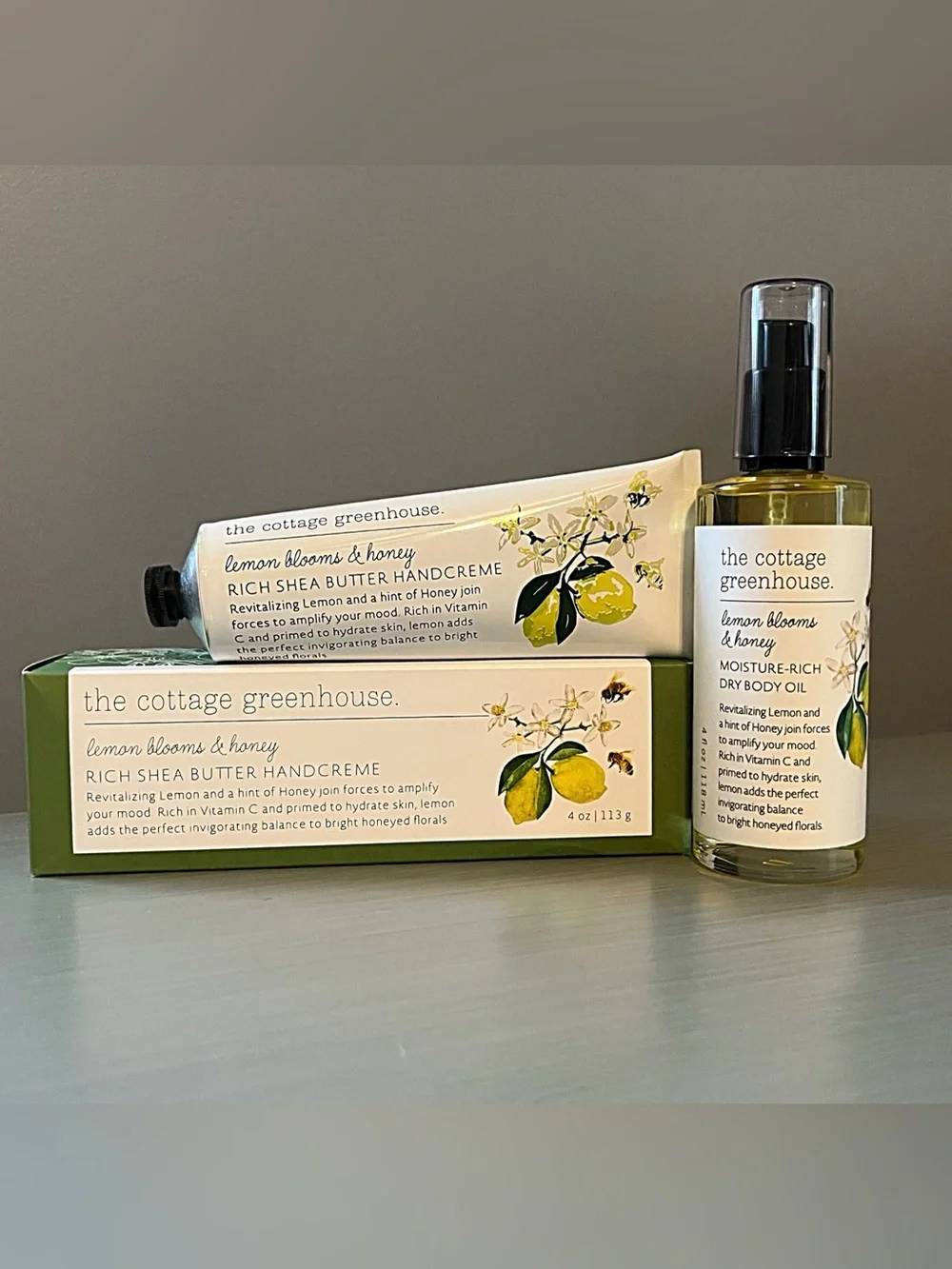 The Cottage Greenhouse Lemon Blooms Honey Margot Elena Body Oil Spray Handcreme
